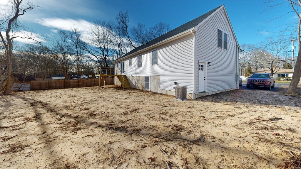 35 of 40 - 115 Brookfield Avenue, Center Moriches, NY