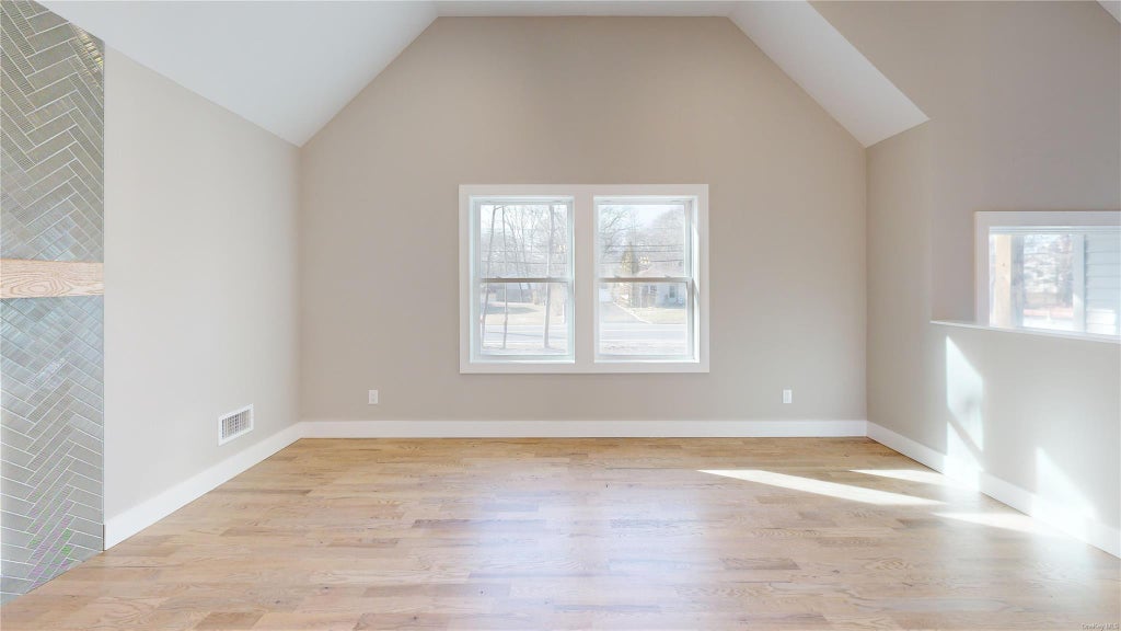4 of 40 - 115 Brookfield Avenue, Center Moriches, NY