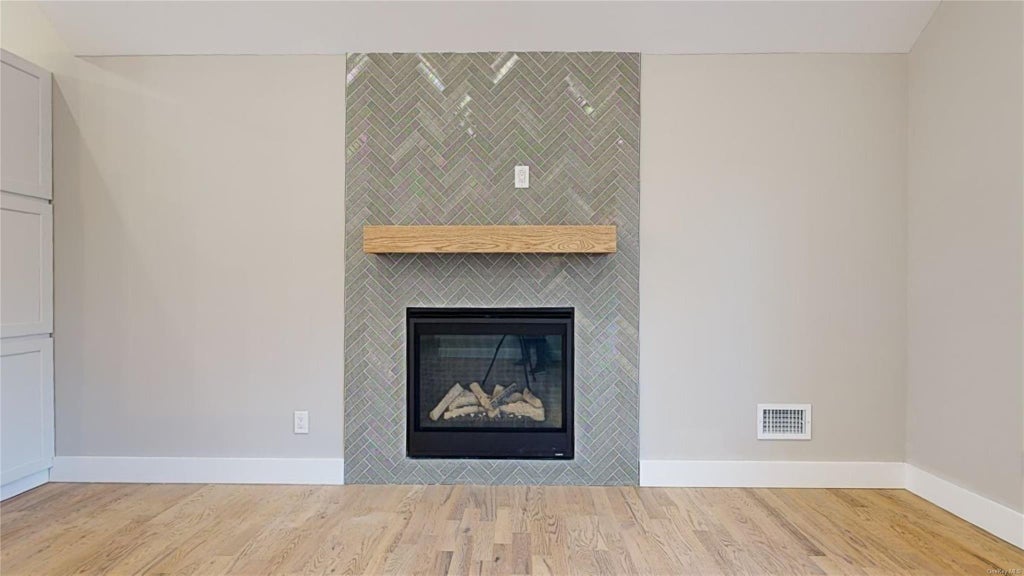 5 of 40 - 115 Brookfield Avenue, Center Moriches, NY