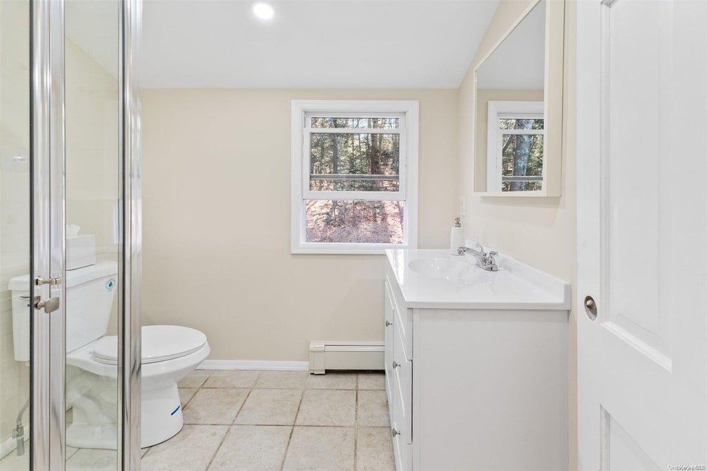 18 of 21 - 226 Landing Avenue, Smithtown, NY