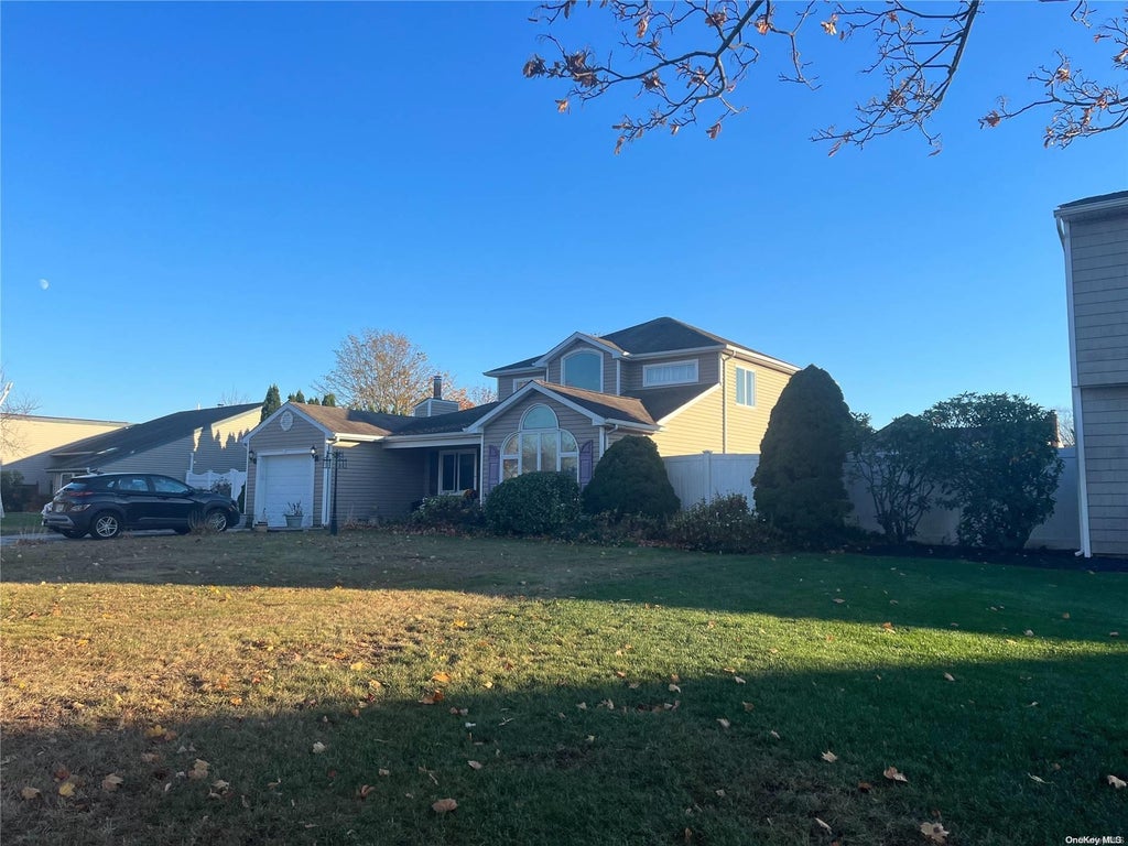 1 of 8 - 8 Thrasher Avenue, Bellport, NY