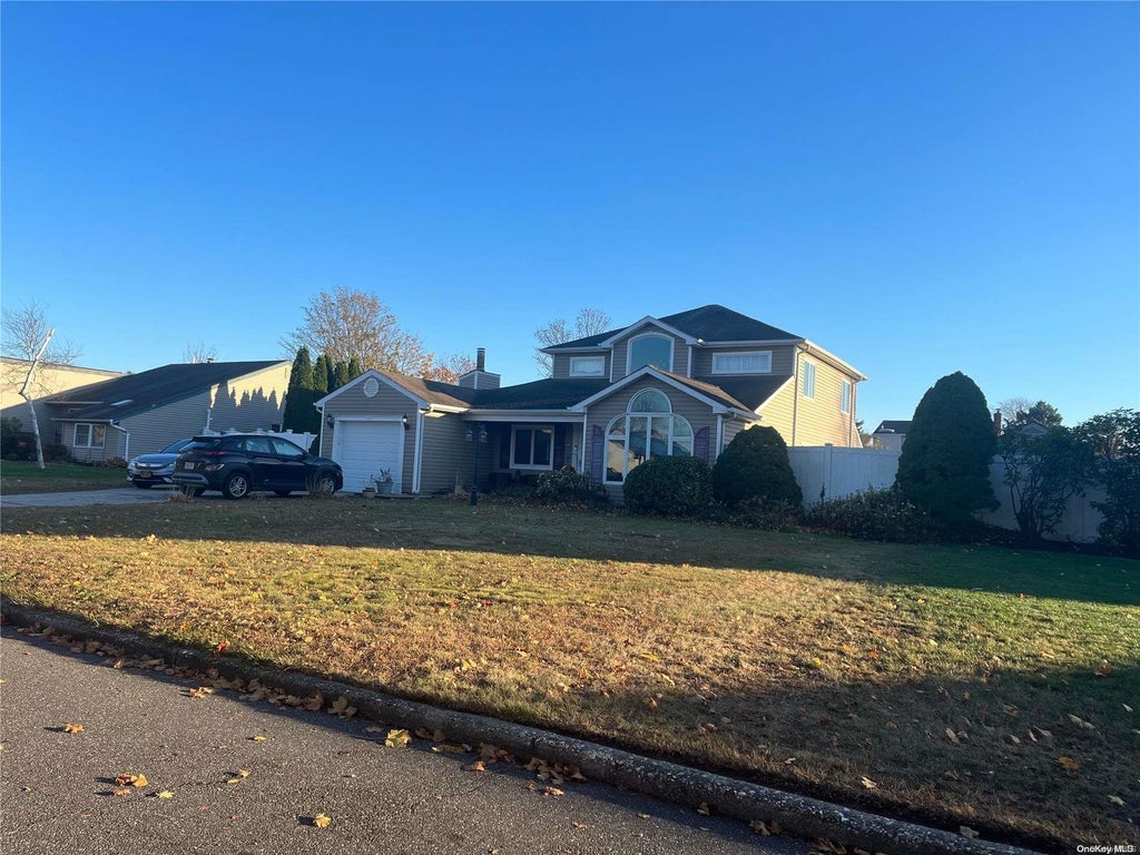 1 of 8 - 8 Thrasher Avenue, Bellport, NY