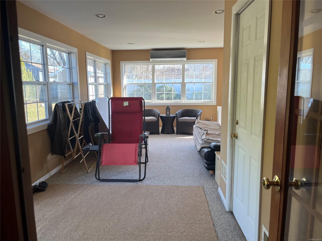 5 of 8 - 8 Thrasher Avenue, Bellport, NY