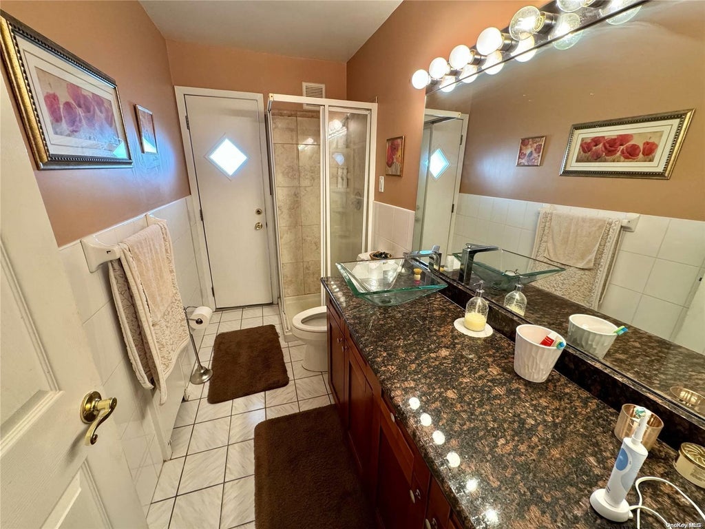 13 of 27 - 1635 Edro Court, East Meadow, NY