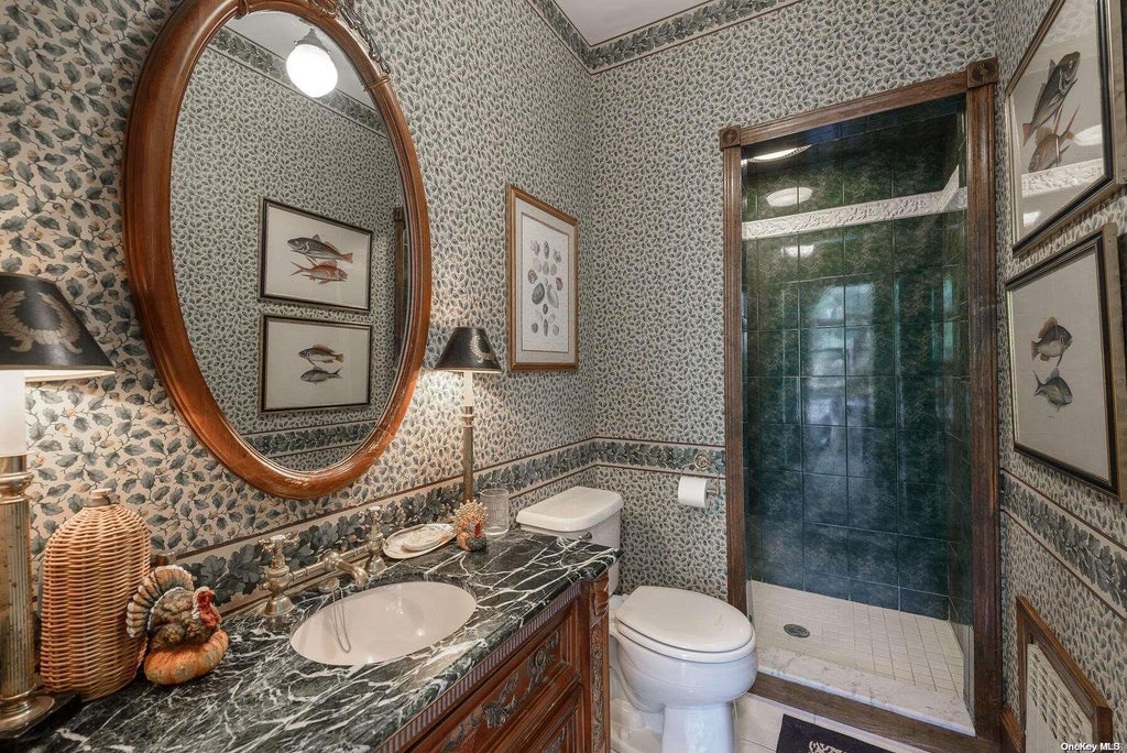 10 of 33 - 88 Jennings Road, Cold Spring Harbor, NY