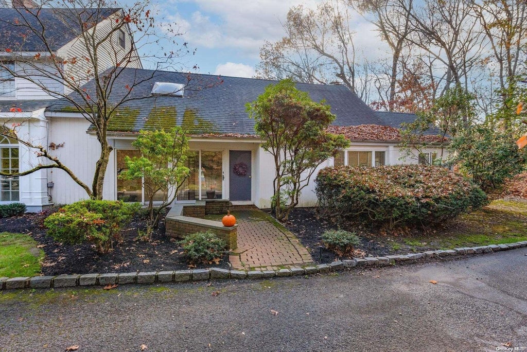 19 of 33 - 88 Jennings Road, Cold Spring Harbor, NY