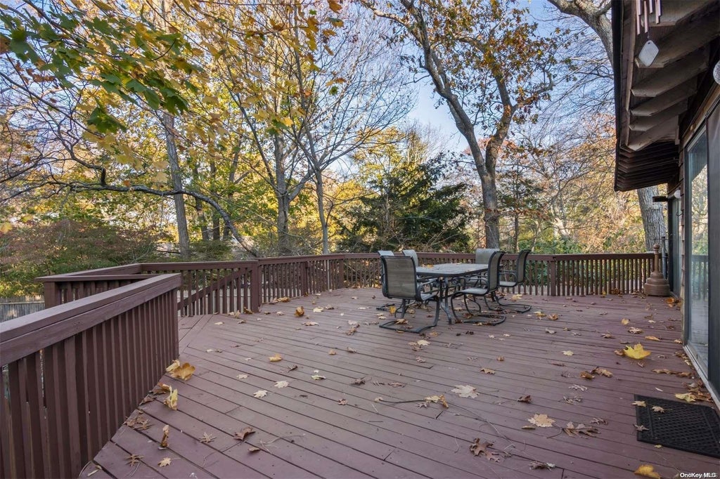 24 of 30 - 17 Overhill Road, Shoreham, NY