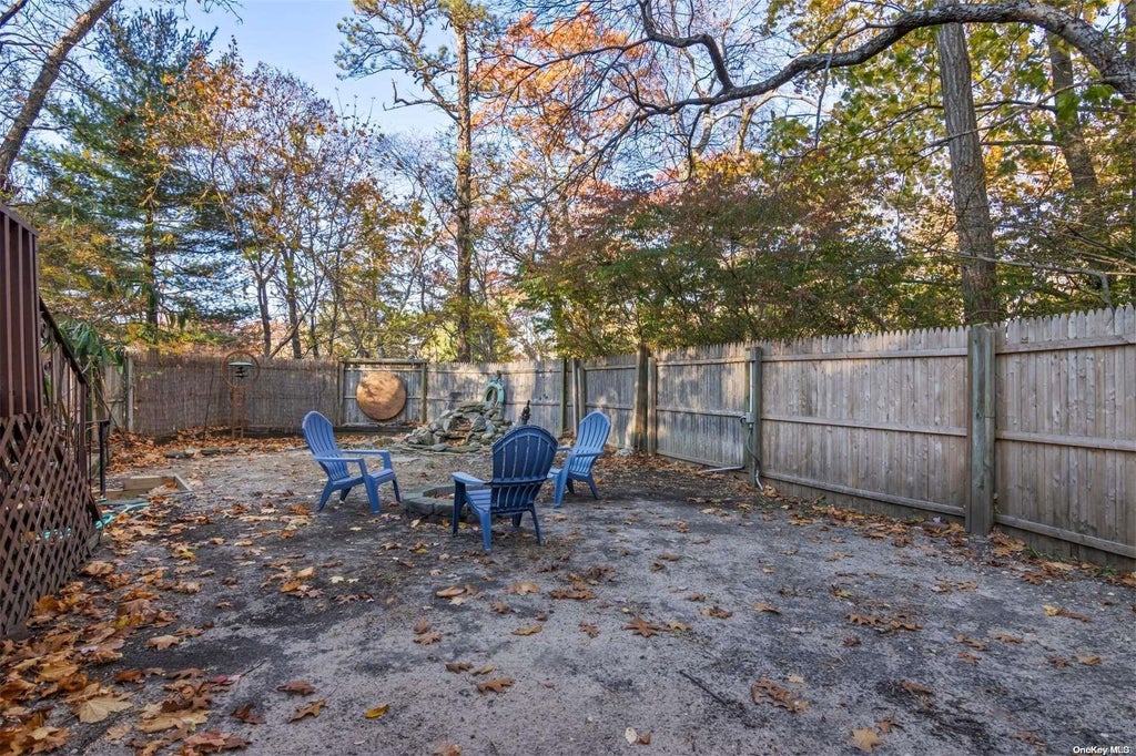 25 of 30 - 17 Overhill Road, Shoreham, NY