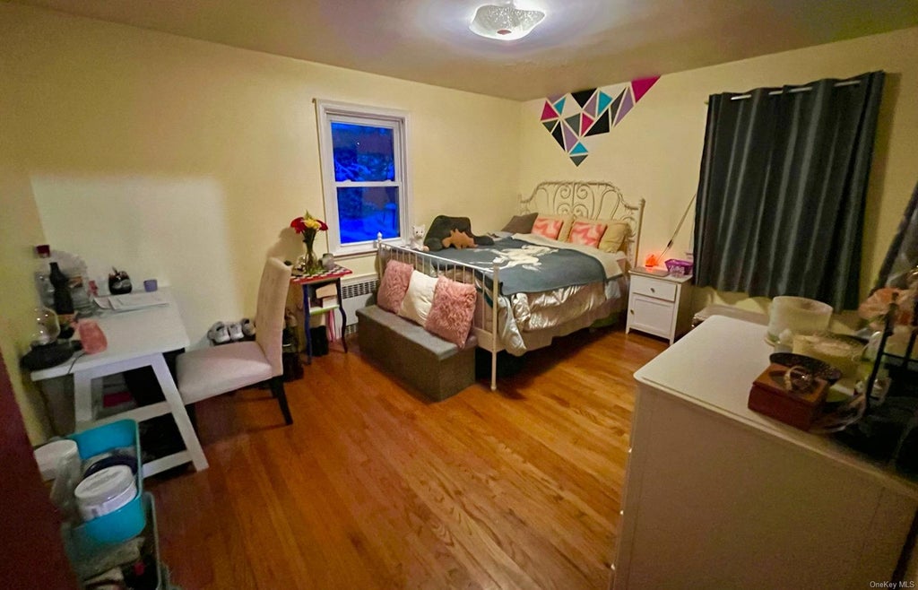 7 of 9 - 85 Kenneth Avenue, Huntington, NY