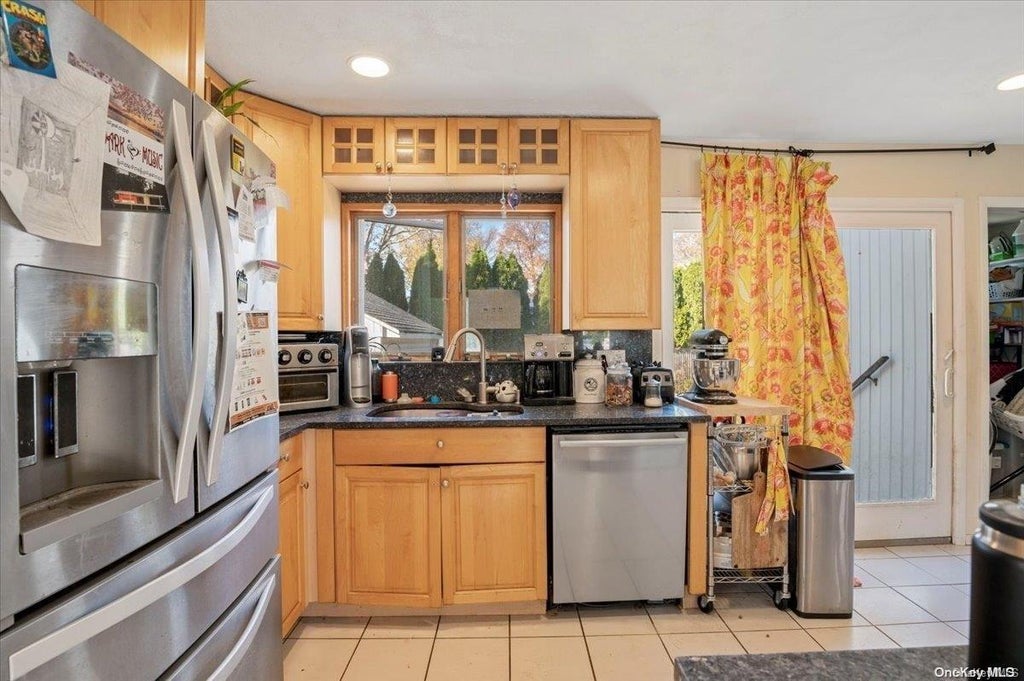 16 of 30 - 26 Cedar Road, Holbrook, NY