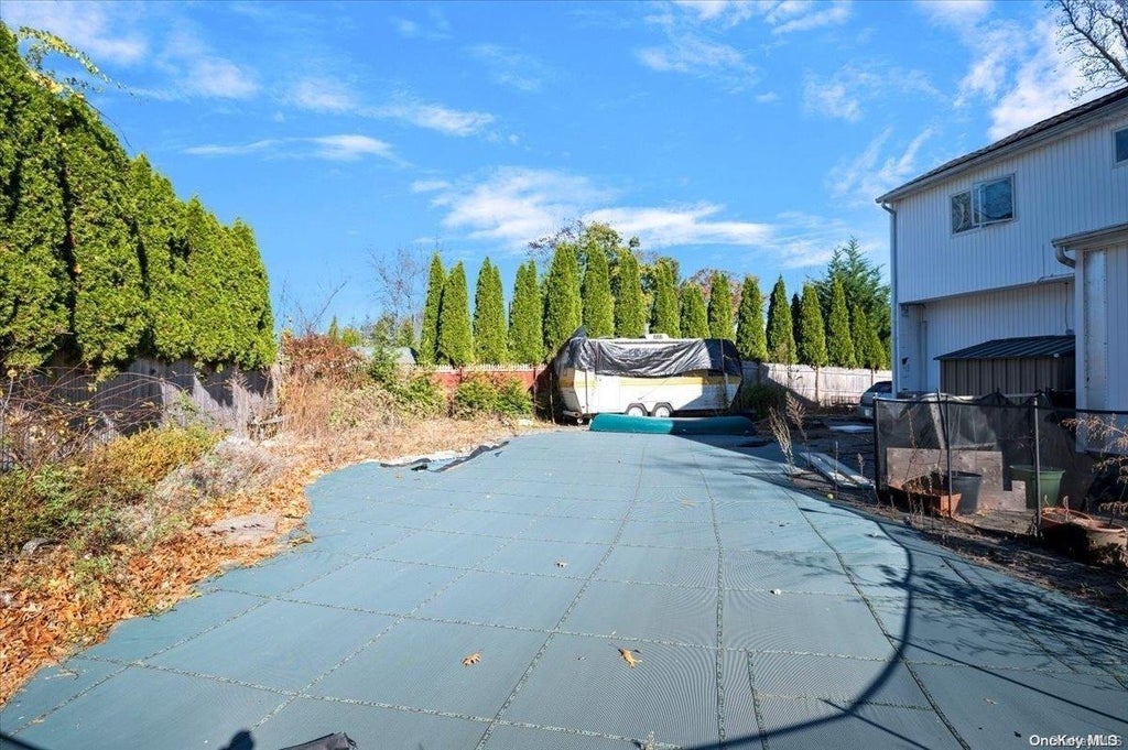 23 of 30 - 26 Cedar Road, Holbrook, NY