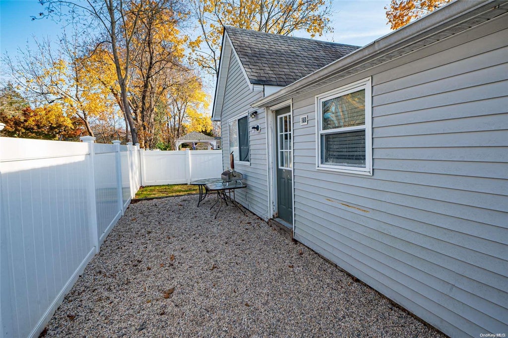 9 of 15 - 79 Hallock Avenue, Smithtown, NY