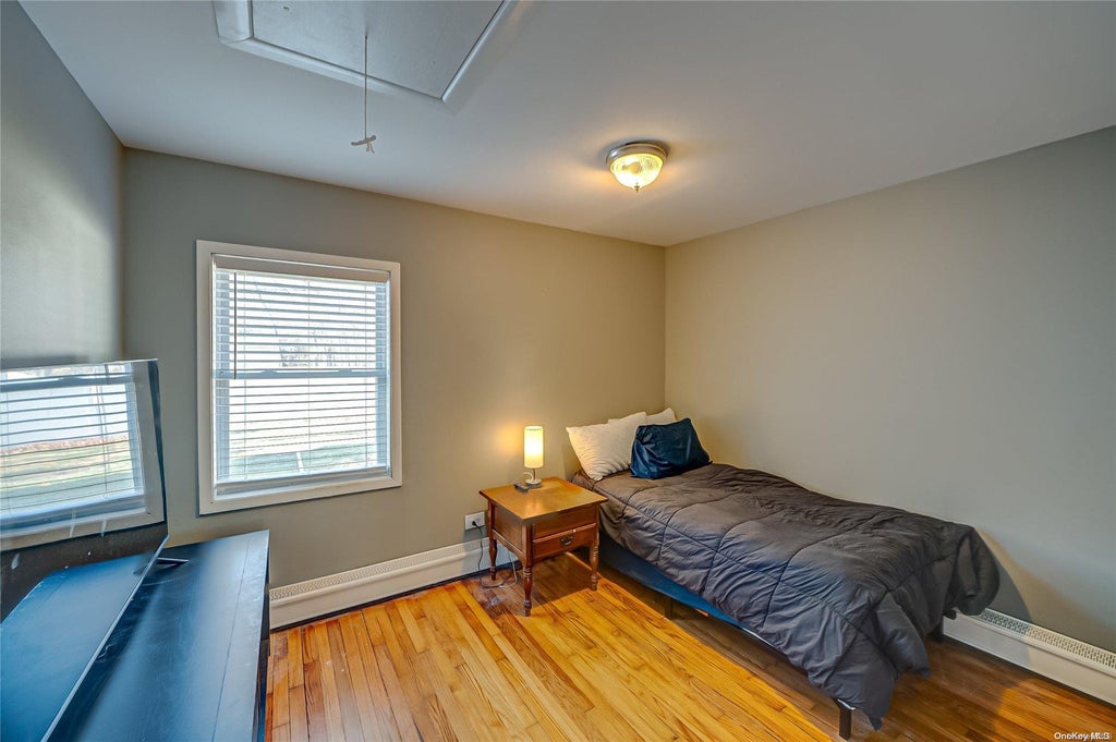 6 of 15 - 79 Hallock Avenue, Smithtown, NY
