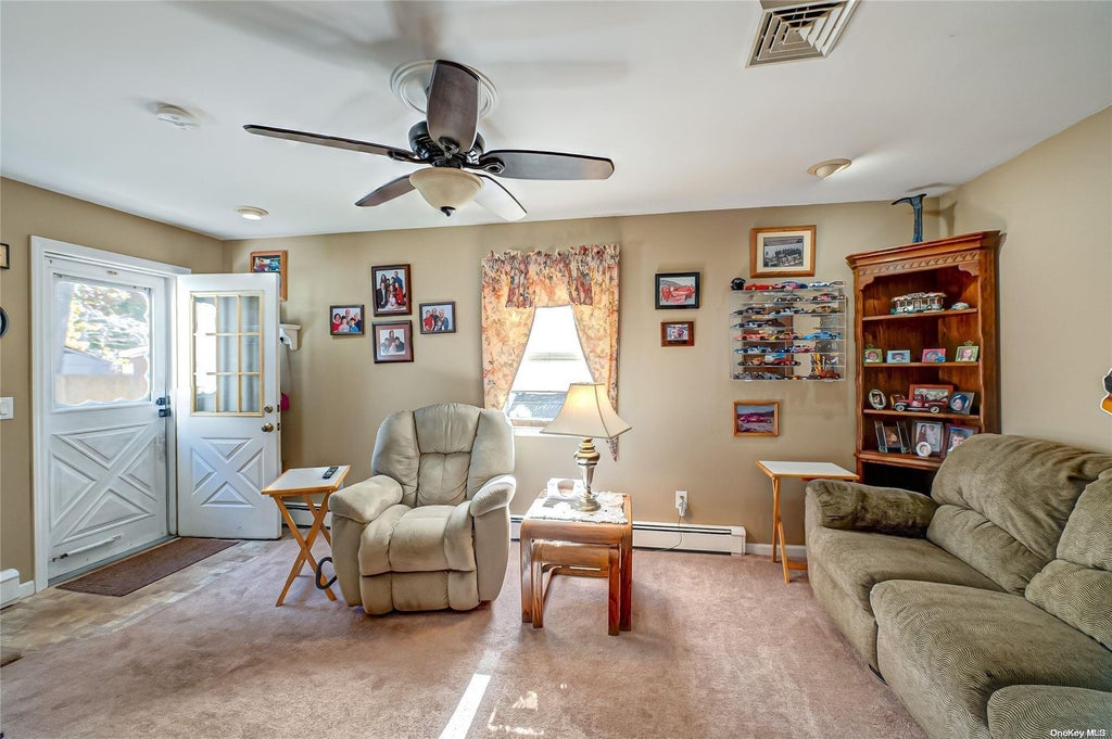 9 of 22 - 155 Patchogue Holbrook Road, Holbrook, NY