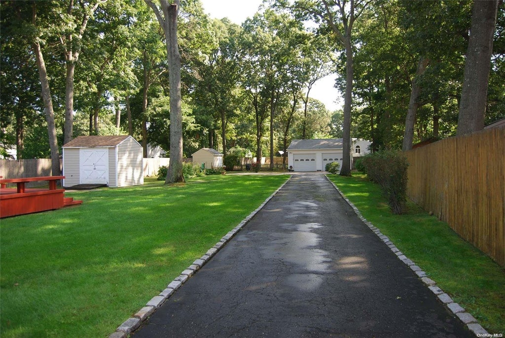 17 of 22 - 155 Patchogue Holbrook Road, Holbrook, NY