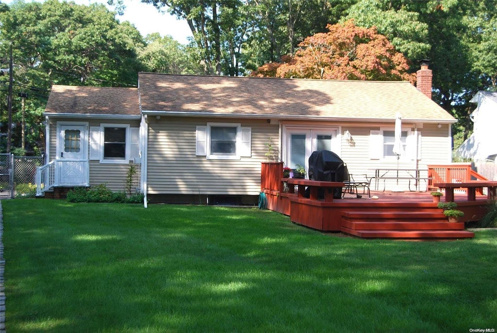 21 of 22 - 155 Patchogue Holbrook Road, Holbrook, NY