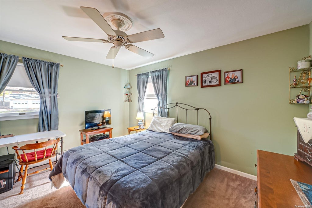 5 of 22 - 155 Patchogue Holbrook Road, Holbrook, NY