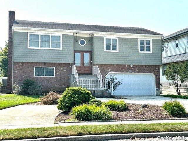 1 of 27 - 1070 Mckinley St., Baldwin, NY