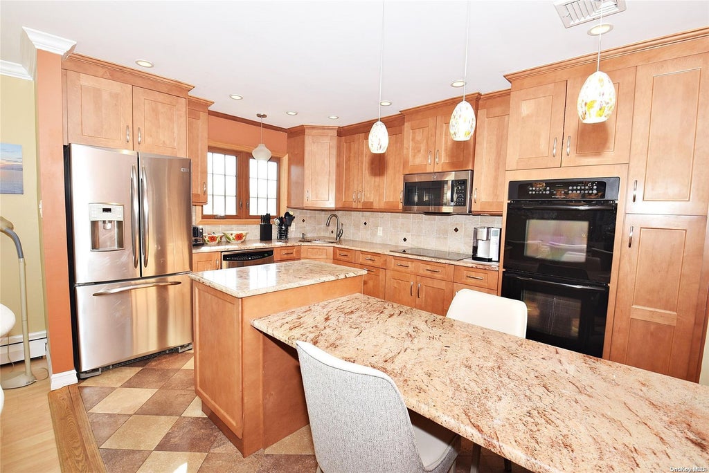 11 of 27 - 1070 Mckinley St., Baldwin, NY
