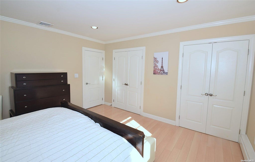 14 of 27 - 1070 Mckinley St., Baldwin, NY