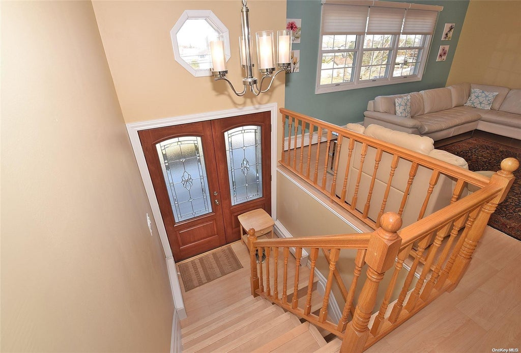 1 of 27 - 1070 Mckinley St., Baldwin, NY