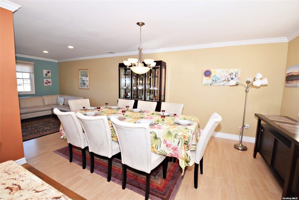 7 of 27 - 1070 Mckinley St., Baldwin, NY