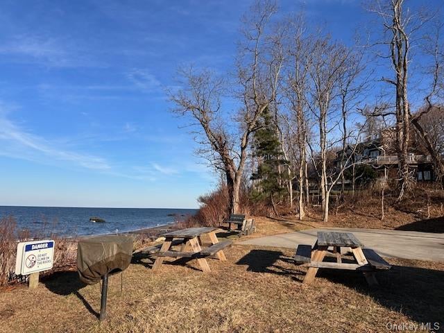 41 of 44 - 9 Deep Valley Drive, Sound Beach, NY