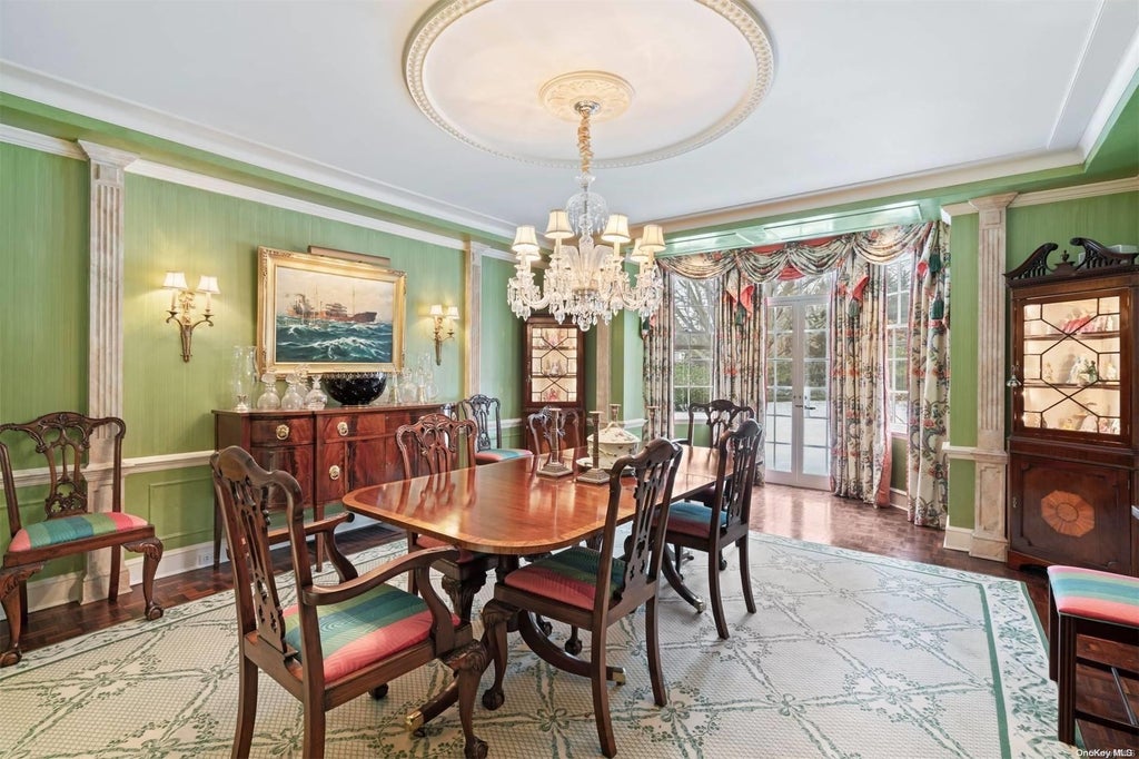 9 of 32 - 285 Piping Rock Road, Locust Valley, NY
