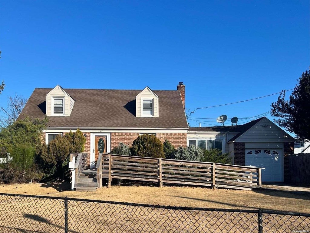 1 of 3 - 2347 Roosevelt Avenue, East Meadow, NY
