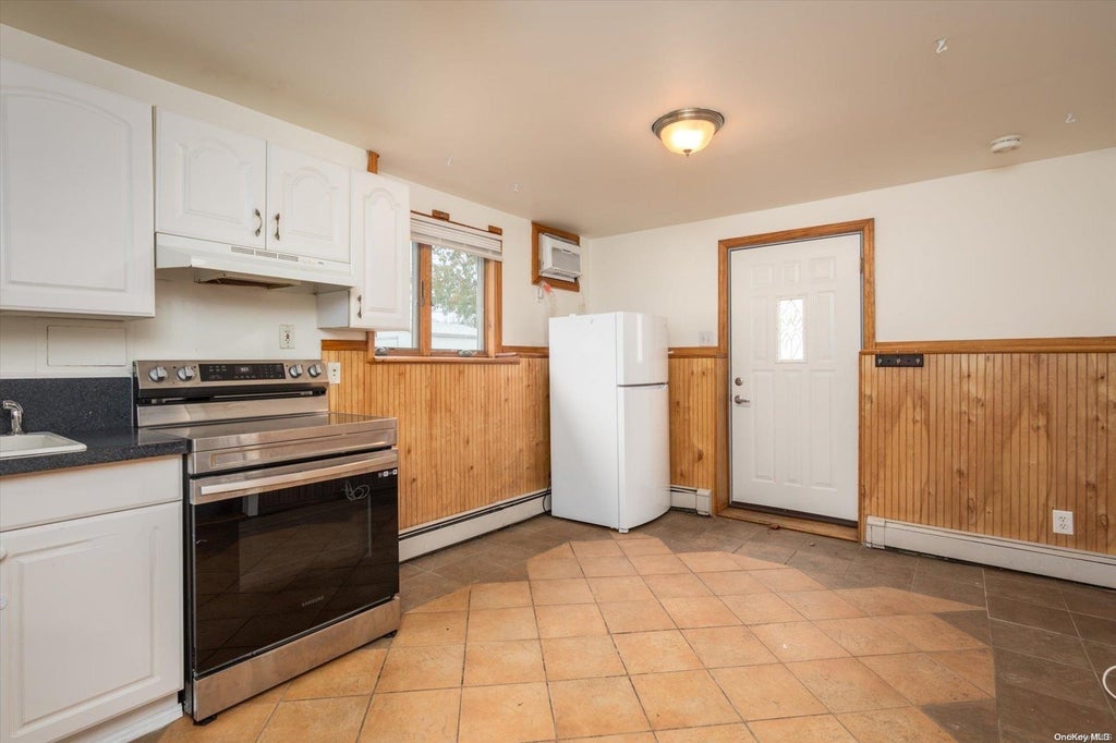 21 of 32 - 317 Bellmore Road, East Meadow, NY