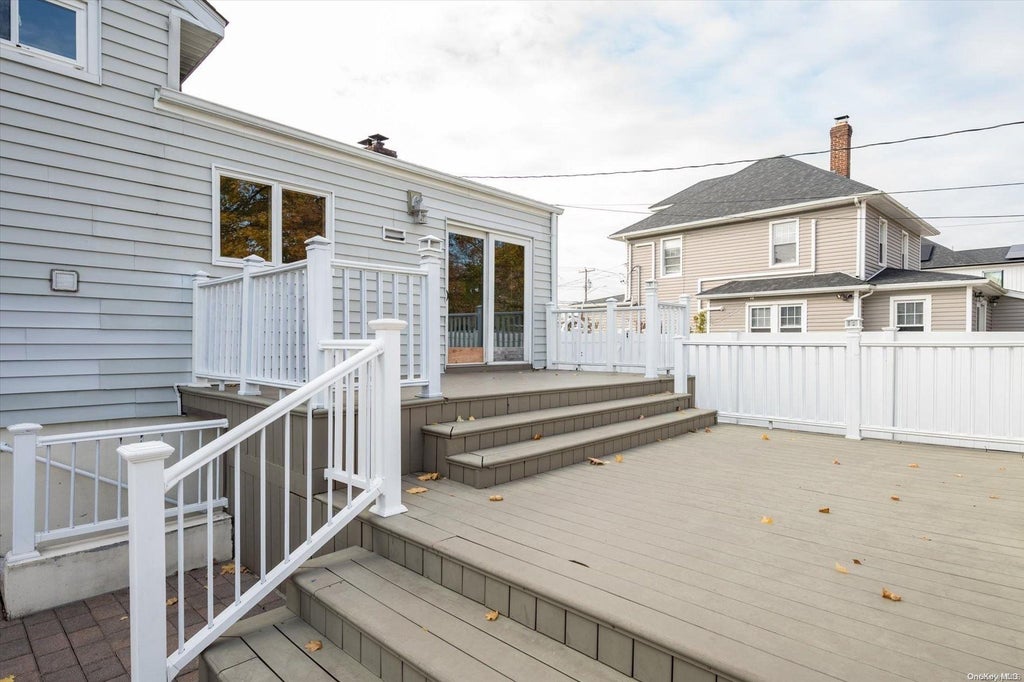 4 of 32 - 317 Bellmore Road, East Meadow, NY