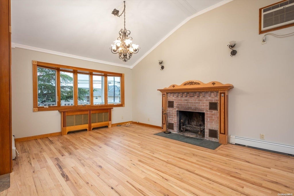 5 of 32 - 317 Bellmore Road, East Meadow, NY