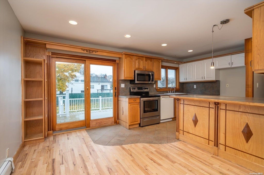 8 of 32 - 317 Bellmore Road, East Meadow, NY
