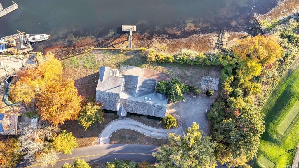 2 of 6 - 1230 Harbor Road, Hewlett Harbor, NY