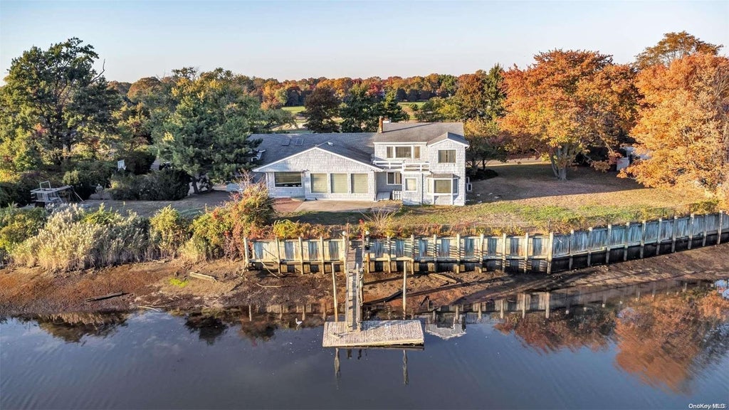 3 of 6 - 1230 Harbor Road, Hewlett Harbor, NY