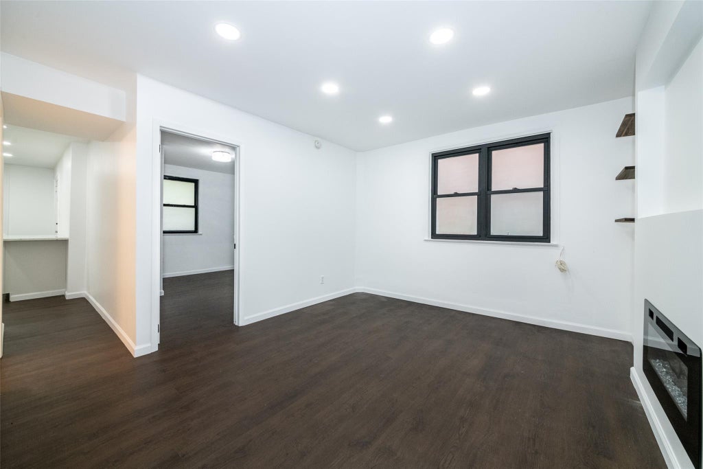 26 of 38 - 2530 Fenton Avenue, Bronx, NY