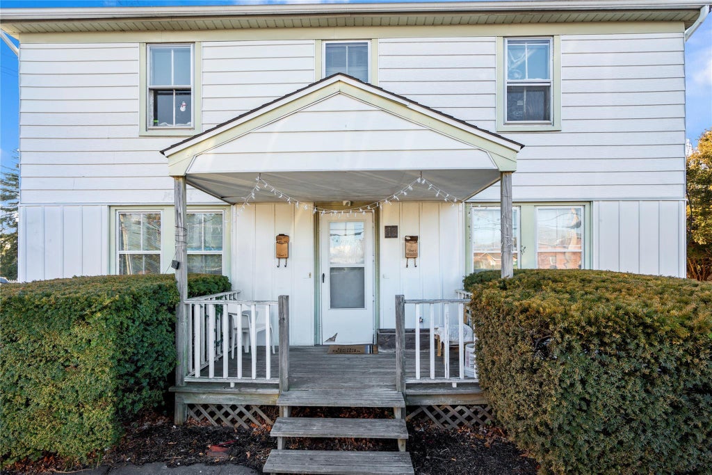 1 of 27 - 60 Lincoln Avenue, Sayville, NY