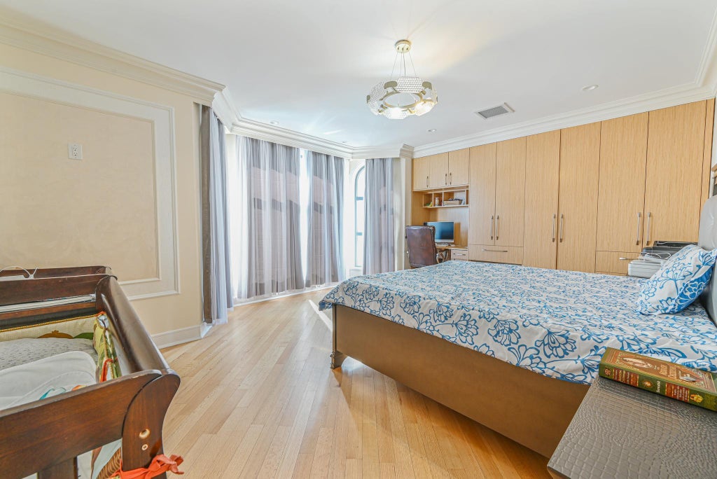 24 of 48 - 99-21 62nd Drive, Forest Hills, NY