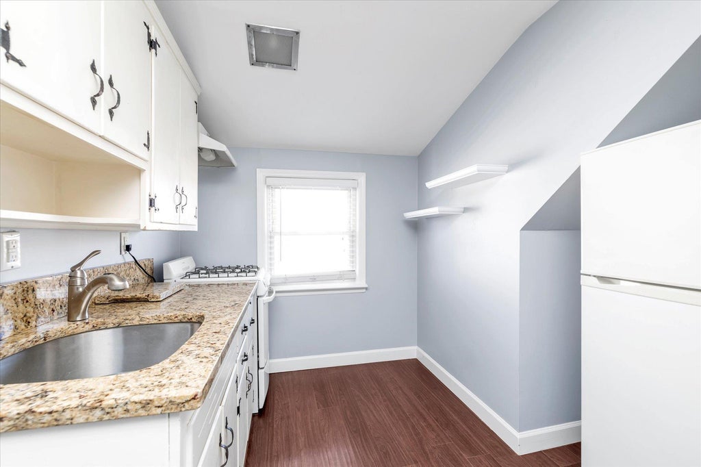 15 of 24 - 1 Crab Avenue, Lynbrook, NY