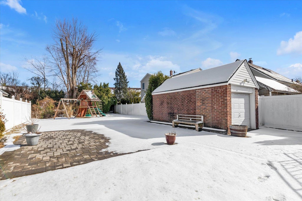 21 of 24 - 1 Crab Avenue, Lynbrook, NY
