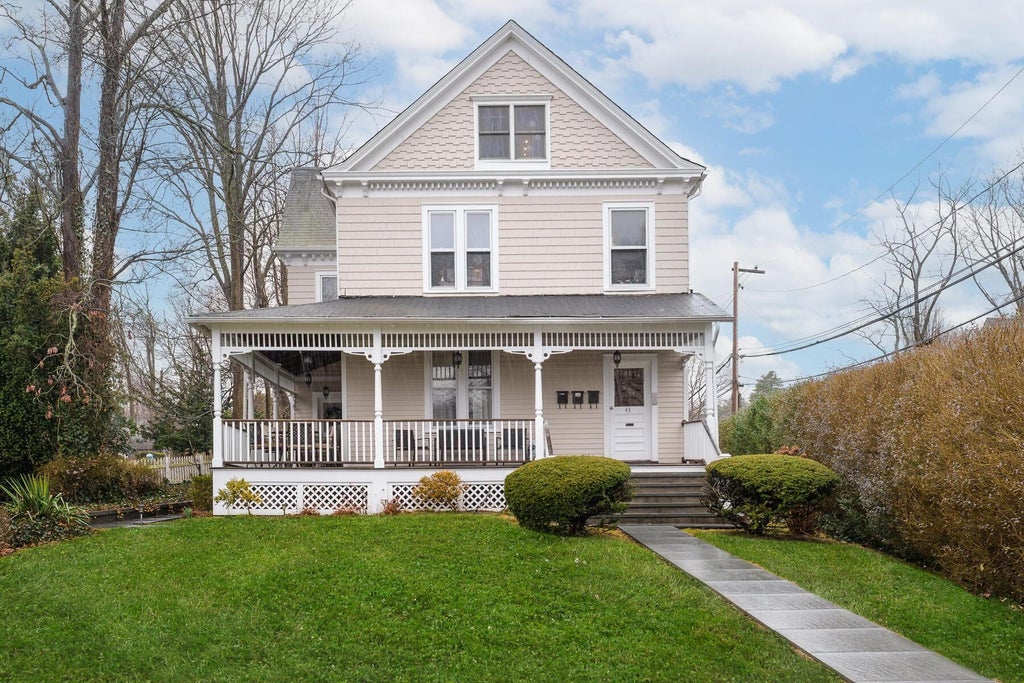 1 of 27 - 43 Neck Road, Huntington, NY
