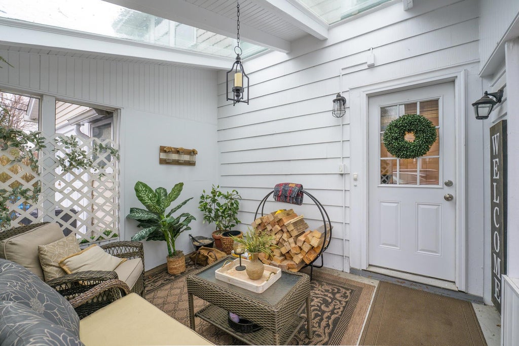 11 of 27 - 43 Neck Road, Huntington, NY