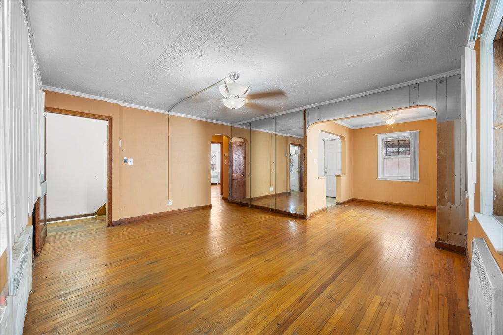 4 of 31 - Undisclosed, Saint Albans, NY