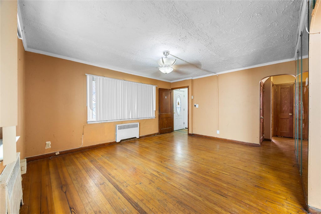 5 of 31 - Undisclosed, Saint Albans, NY