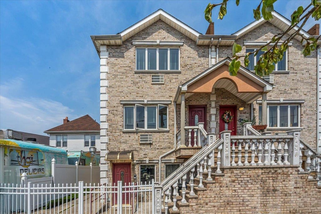 1 of 34 - 6147 Grand Avenue, Maspeth, NY