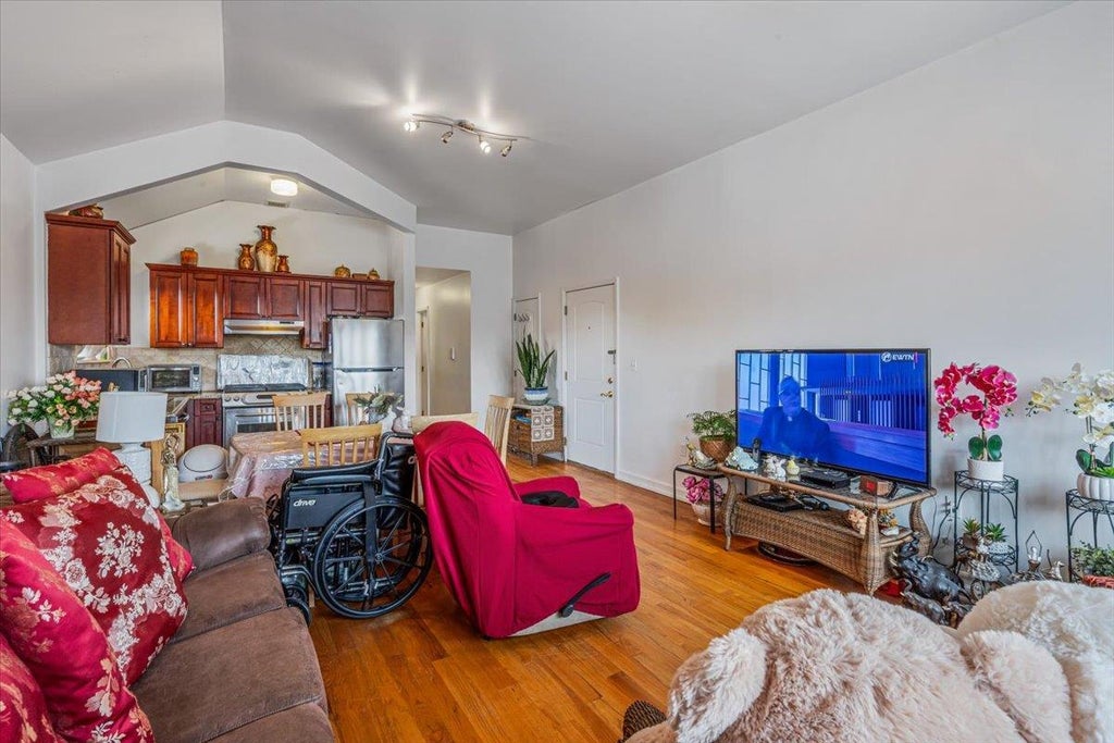 22 of 34 - 6147 Grand Avenue, Maspeth, NY