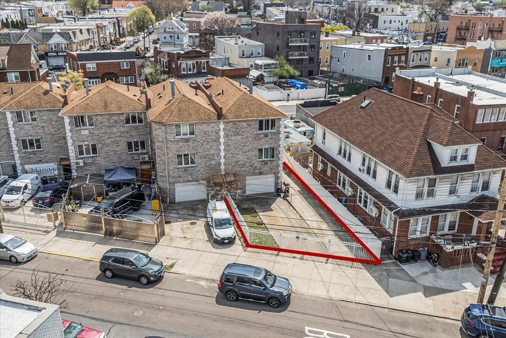 4 of 34 - 6147 Grand Avenue, Maspeth, NY