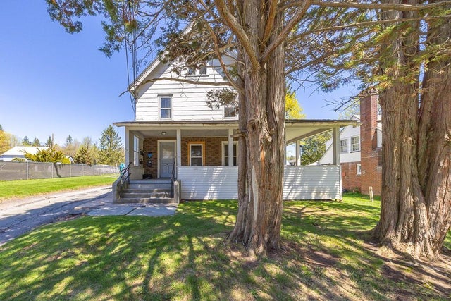 275 - 277 Chestnut Street, Liberty