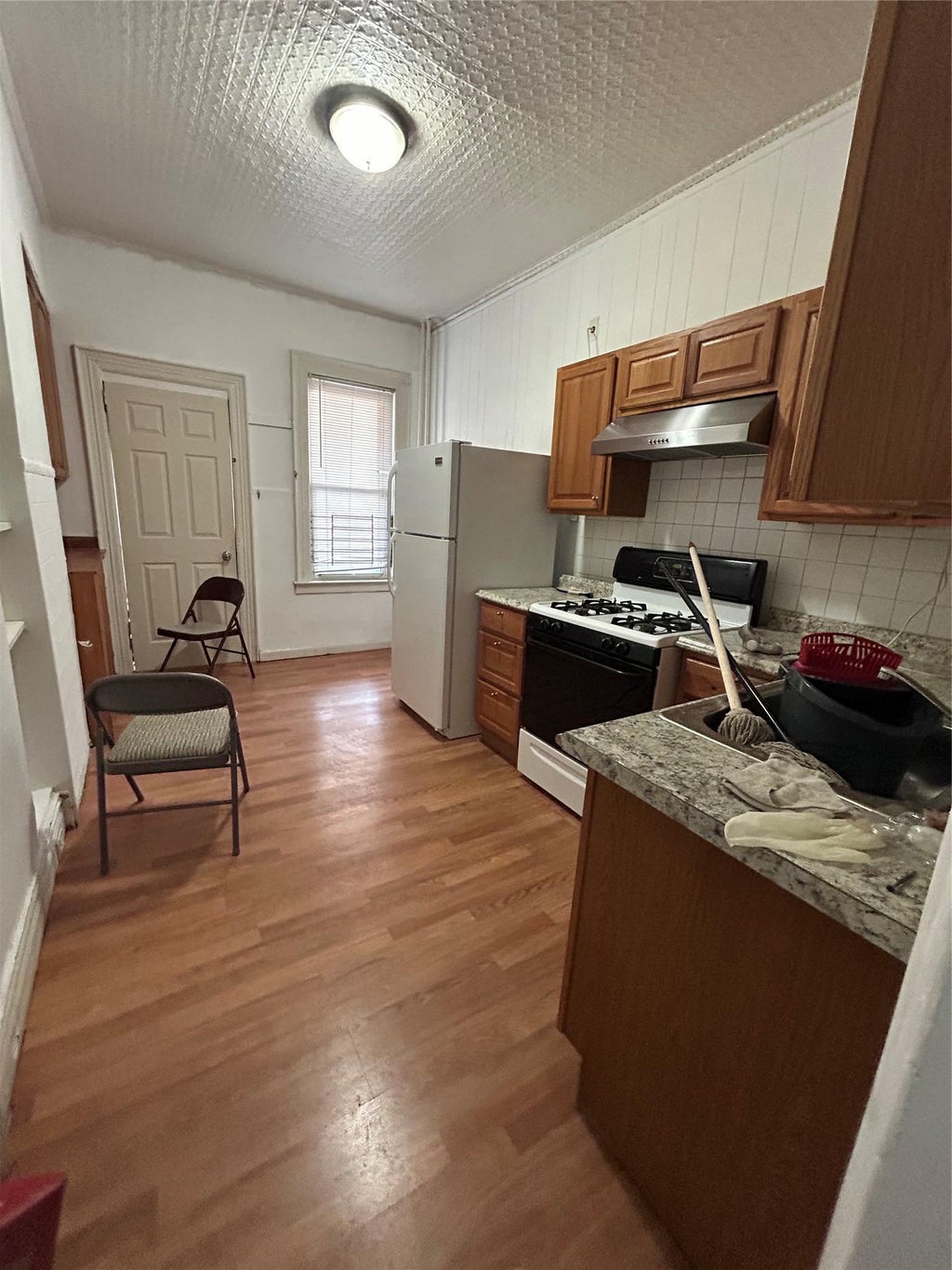 7 of 28 - 1859 Matthews Avenue, Bronx, NY