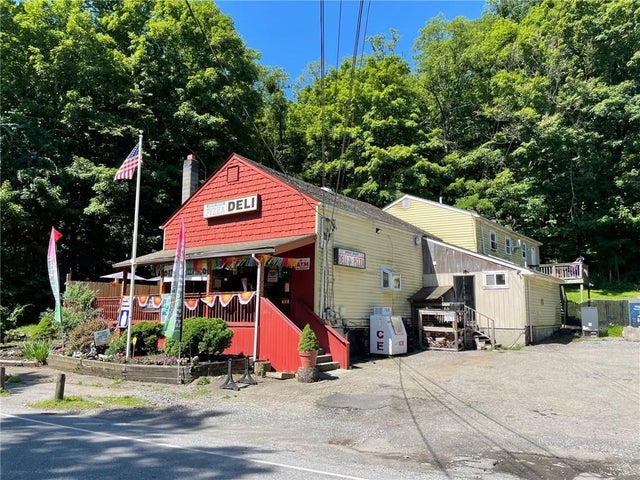 405 Sprout Brook Road, Garrison